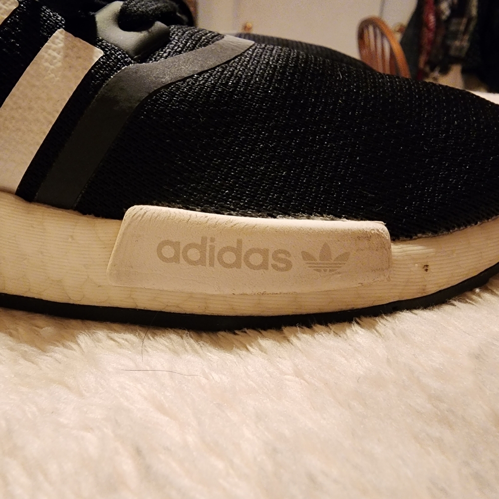 Adidas NMD R1 Size 8 - Picture 8 of 9